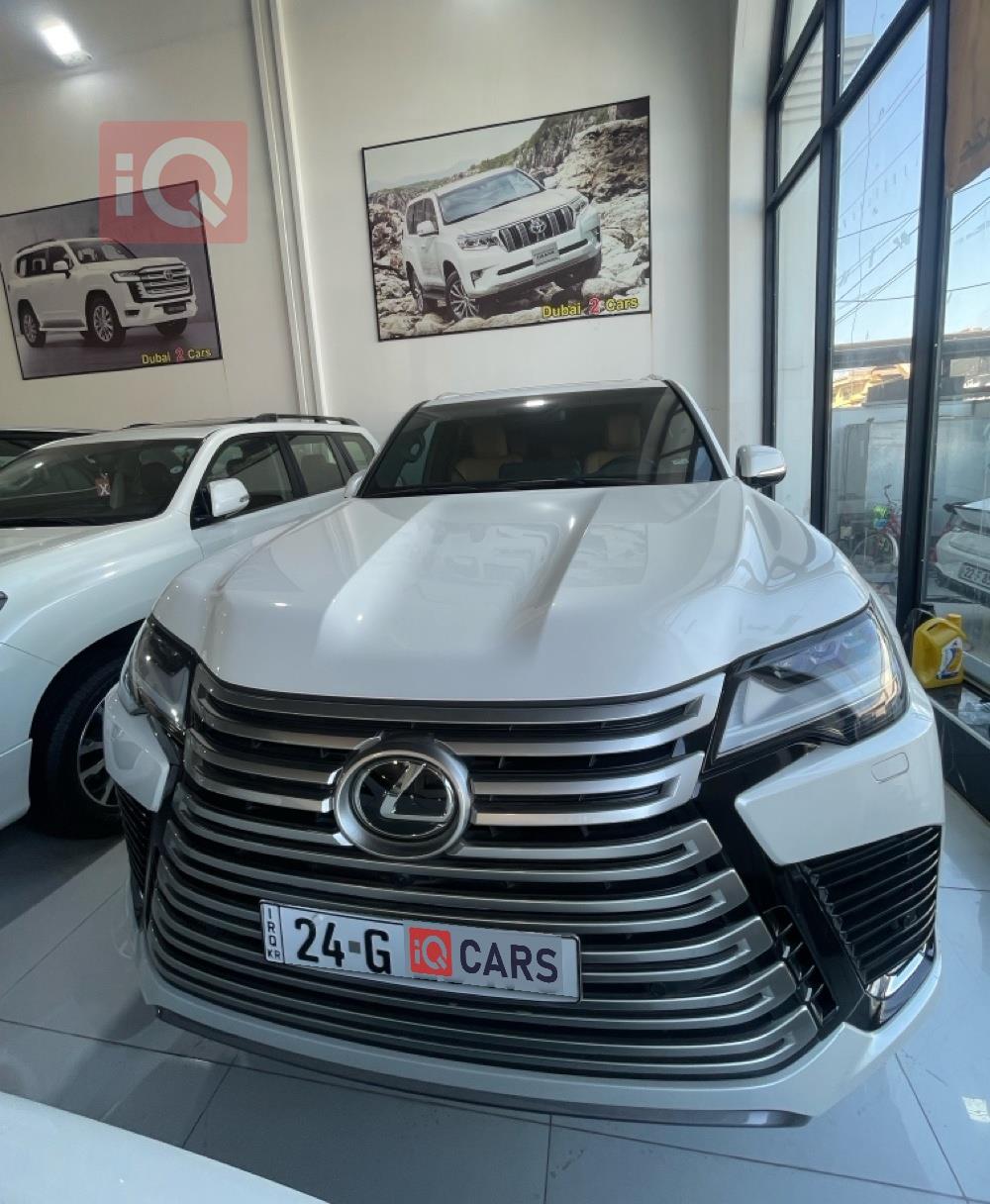 Lexus LX